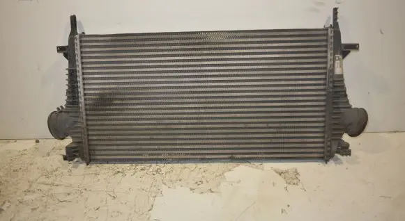 Opel Insignia A Intercooler radiator 13241751