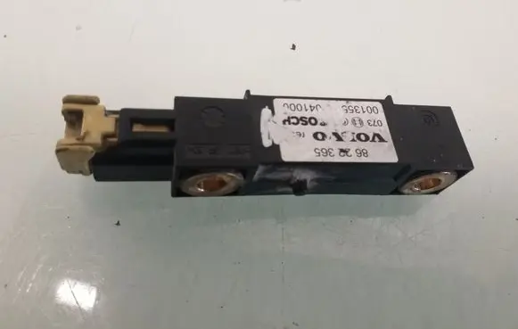 Volvo V70 Airbag deployment crash/impact sensor 8622365