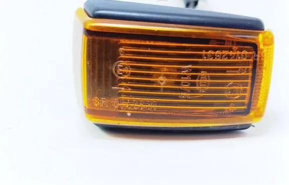 Volvo S40, V40 Front fender indicator light 0142631