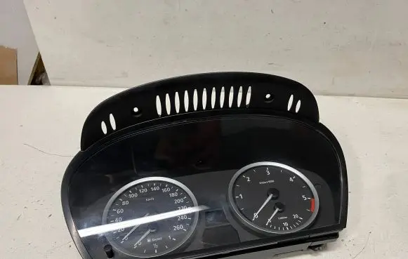 BMW 5 E60 E61 Speedometer (instrument cluster) 6958600