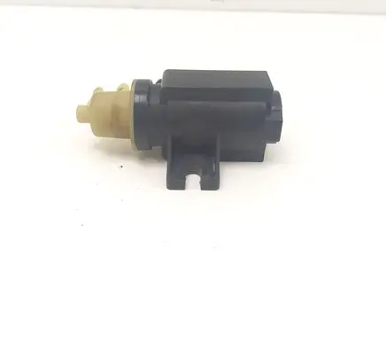 Mercedes-Benz Sprinter W906 Turbo solenoid valve A0091533128 14T136 70078208