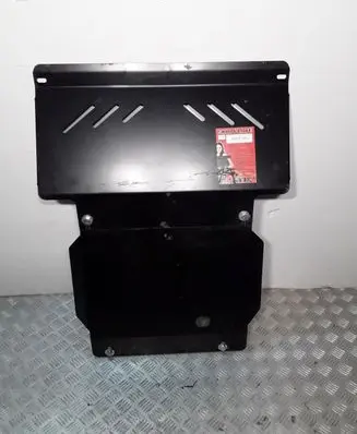 Isuzu D-Max Engine splash shield/under tray 321150