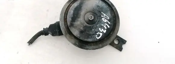 KIA Sorento Horn signal E428R000033