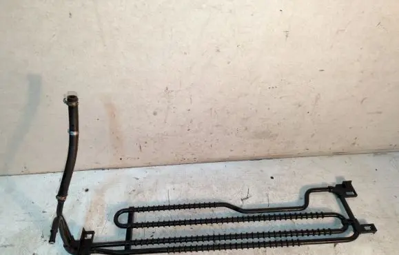 Mercedes-Benz C AMG W204 Power steering radiator A2044601024