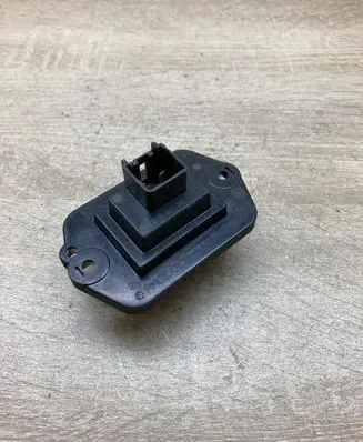 Mazda 6 Heater blower motor/fan resistor PM010010B