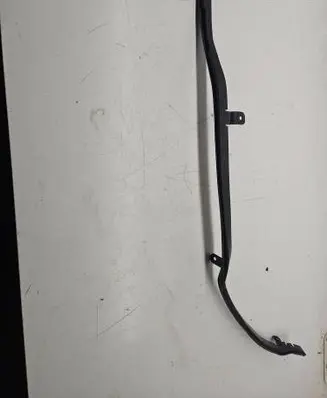 Rear door trim (molding)