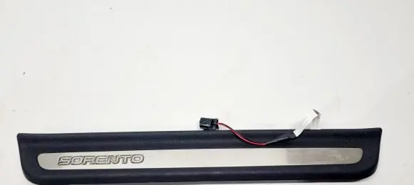 KIA Sorento Front sill trim cover 85883C5200