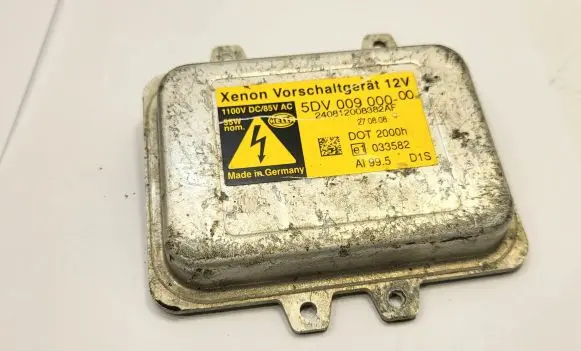 BMW 5 E60 E61 Headlight ballast module Xenon