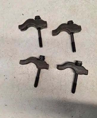 Opel Astra H Fuel Injector clamp holder