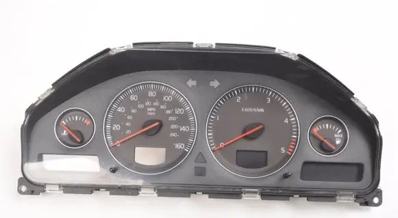 Volvo V70 Speedometer (instrument cluster) 30746112