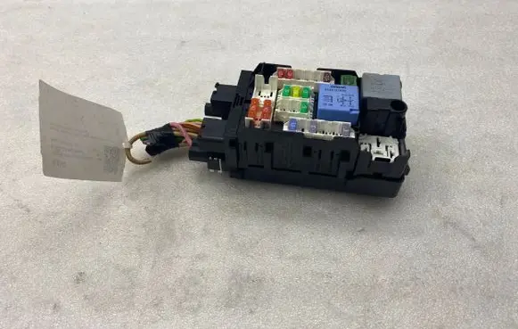 Peugeot 3008 II Fuse box set 9665492680