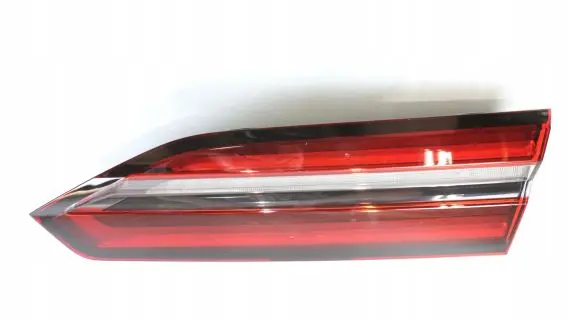 BMW 5 G60 Tailgate rear/tail lights 8086056