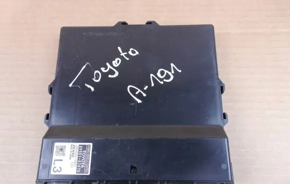 Toyota Prius (XW50) Other control units/modules 8998147470