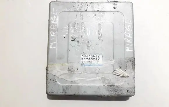 Mitsubishi Lancer Engine control unit/module e2t65784 md336612