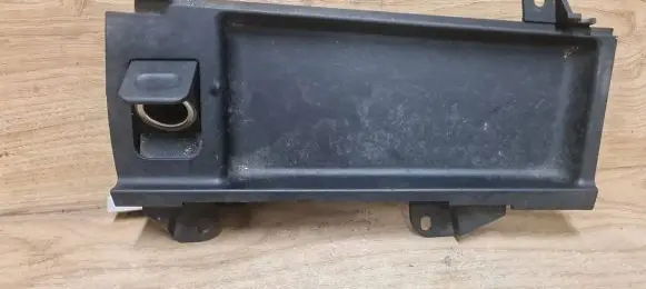 BMW 5 E39 12 V Socket (front) 51168159694