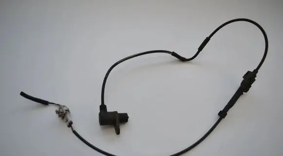 Toyota Avensis T250 ABS brake wheel speed sensor 8054302040
