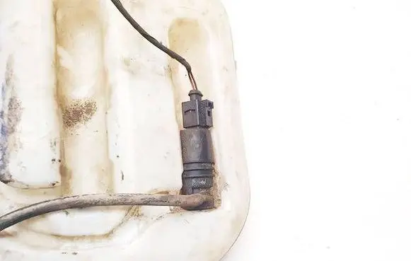 Volkswagen Crafter Windscreen/windshield washer pump 2218690121 3028232