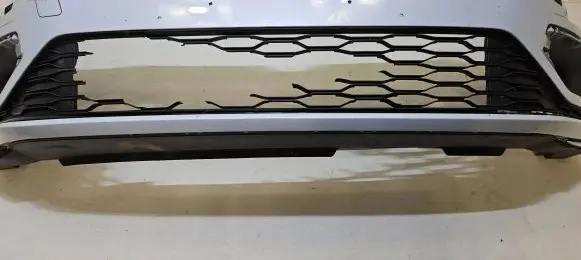 Volkswagen Golf VII Front bumper 5G0807221