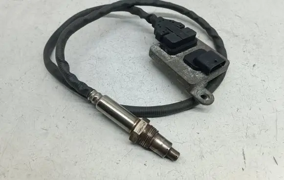 Mercedes-Benz C W205 Lambda probe sensor A0009051612 0009051612 A3C033987002