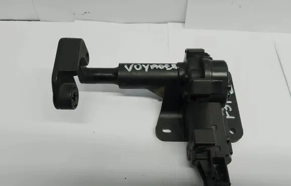 Chrysler Voyager Vent window/glass motor 4717607
