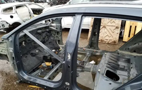 KIA Sportage Pillar (middle) 