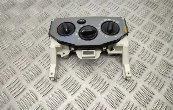 Opel Vivaro Climate control unit