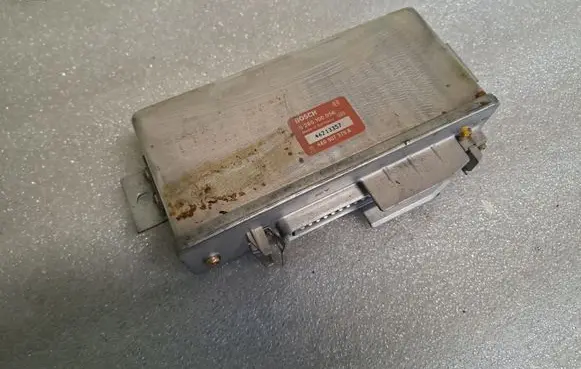 Audi 80 90 S2 B4 ABS control unit/module 4A0907379A