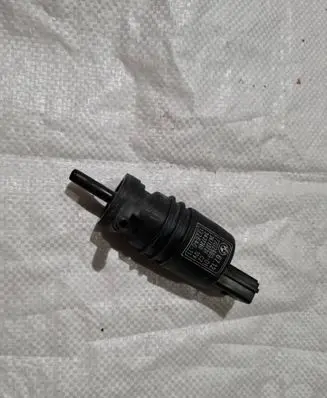 BMW 3 F30 F35 F31 Windscreen/windshield washer pump 67127302589