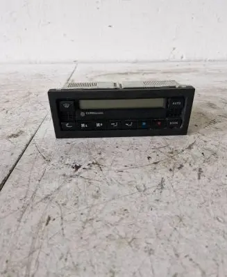Volkswagen Golf IV Climate control unit 3B1907044A 5HB00761702