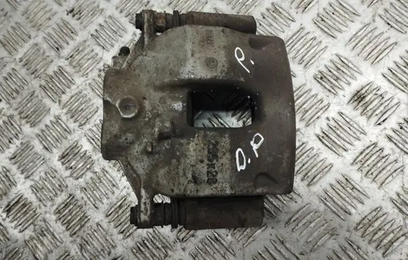 Mercedes-Benz C W204 Front brake caliper
