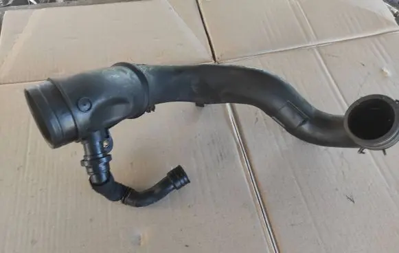 Volkswagen Golf IV Intercooler hose/pipe px0446037