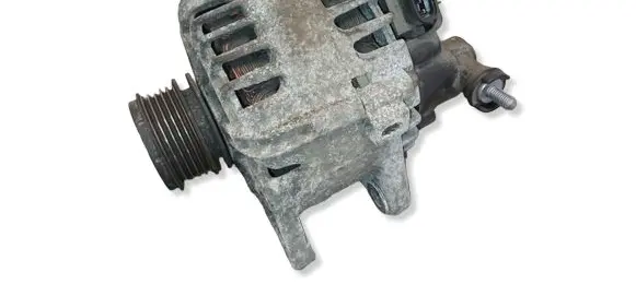 KIA Pro Cee'd I Generator/alternator 373002A601 TG12C140