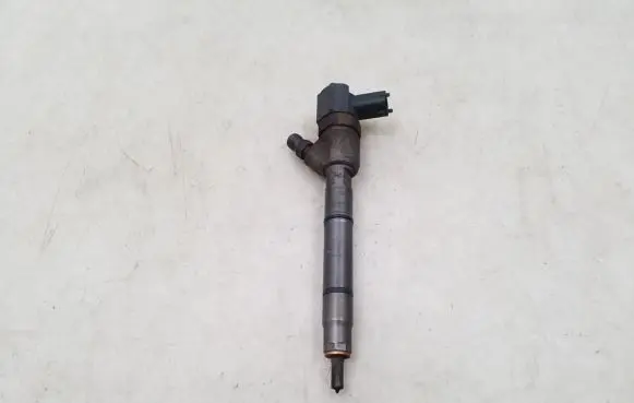 KIA Ceed Fuel injector 338002A900