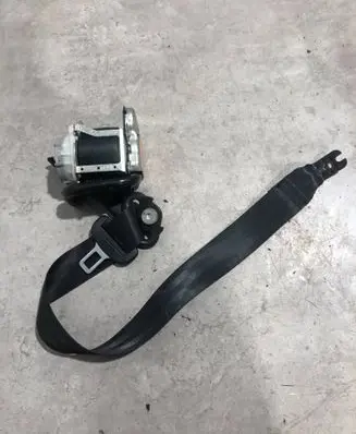 Skoda Octavia Mk3 (5E) Front seatbelt 5E0857701