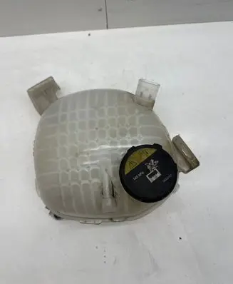 Volvo C40 Coolant expansion tank/reservoir 31439768 13517