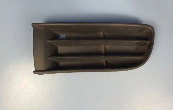 Volkswagen Polo Front bumper lower grill 6Q0853665