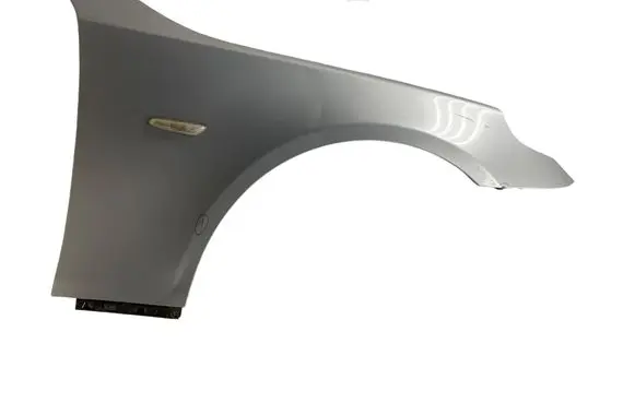 BMW 5 E60 E61 Fender