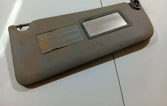 Sun visor