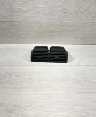 Dash center air vent grill