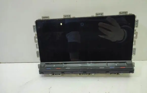 Volkswagen Golf VIII Screen/display/small screen 111222333RFEHJ432