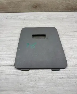 Volkswagen Caddy Fuse box cover 2K3867747