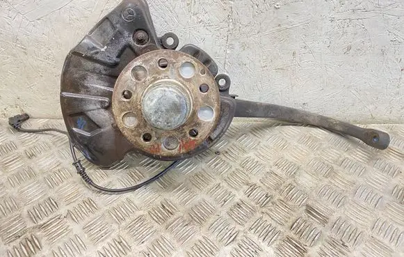 Mercedes-Benz S W220 Front wheel hub