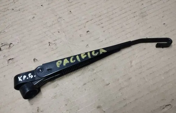 Chrysler Pacifica Rear wiper blade arm