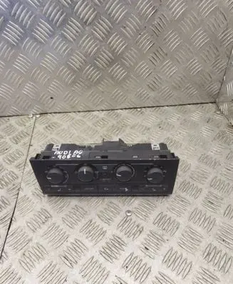 Audi A6 S6 C6 4F Climate control unit 4F1820043AA 5HB00883439