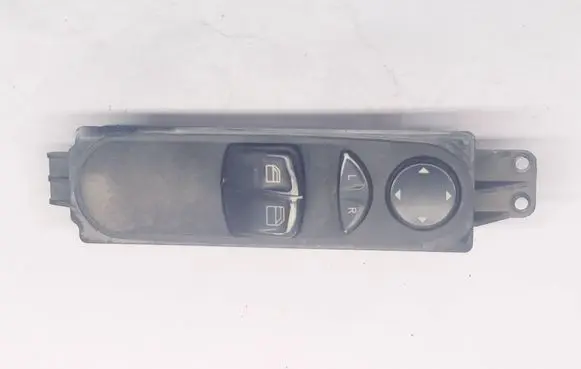 Mercedes-Benz Vito Viano W639 Electric window control switch A6395450113