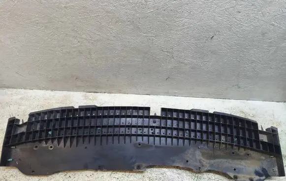 Peugeot 107 Front bumper skid plate/under tray 526180H010 0020116004000