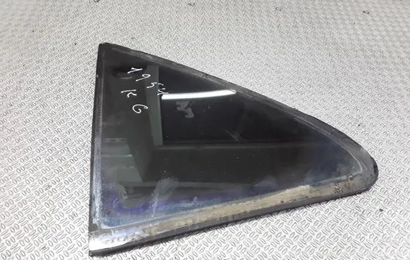 Rear vent window glass