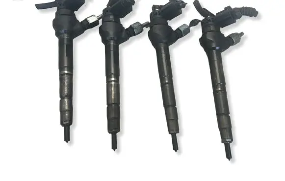 Volkswagen PASSAT CC Fuel injectors set 0445110369