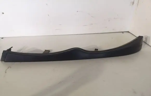 BMW 3 E46 Under headlight/headlamp trim 