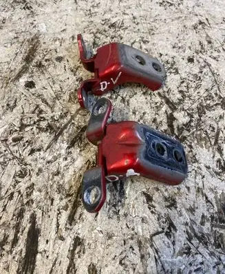Renault Kadjar Front door hinge set 